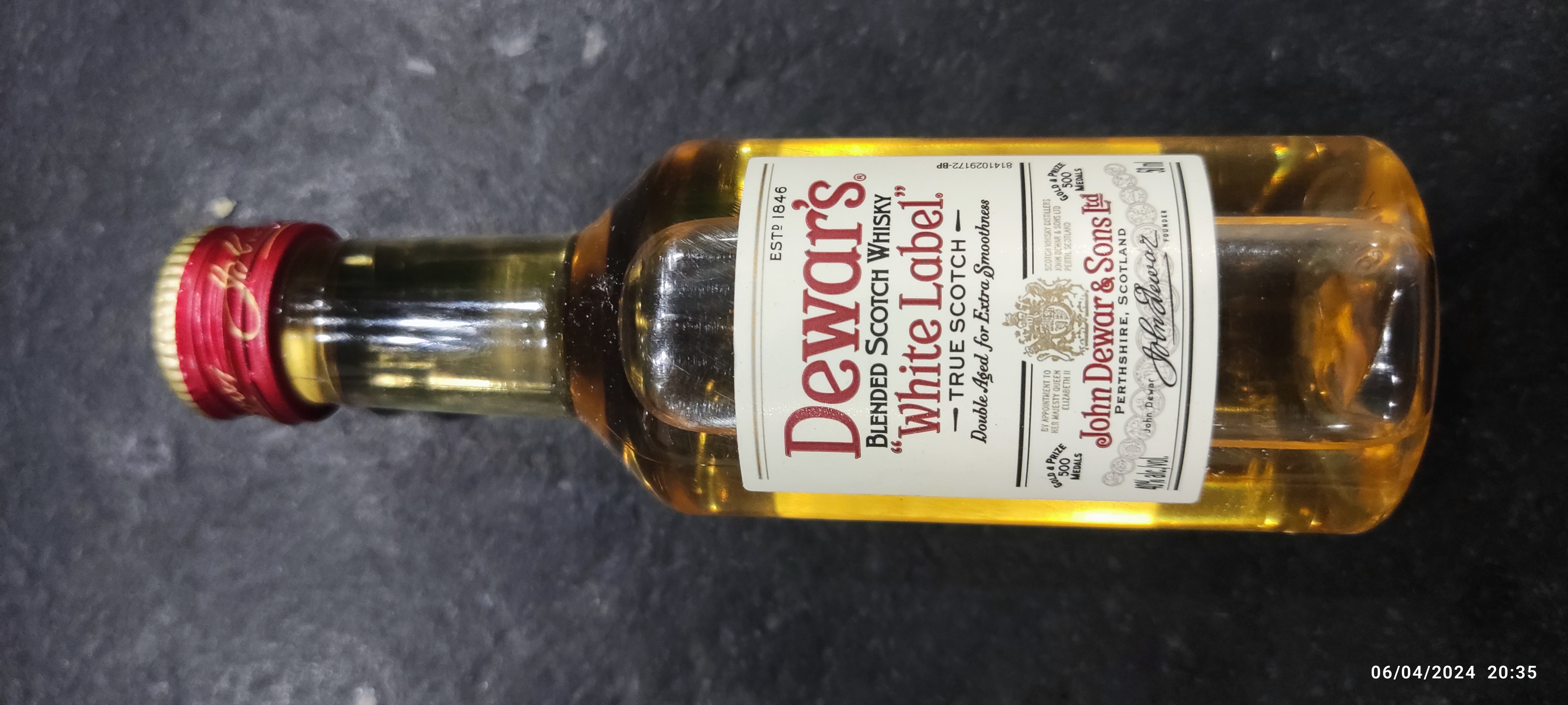 Bottle of Dewar's White Label